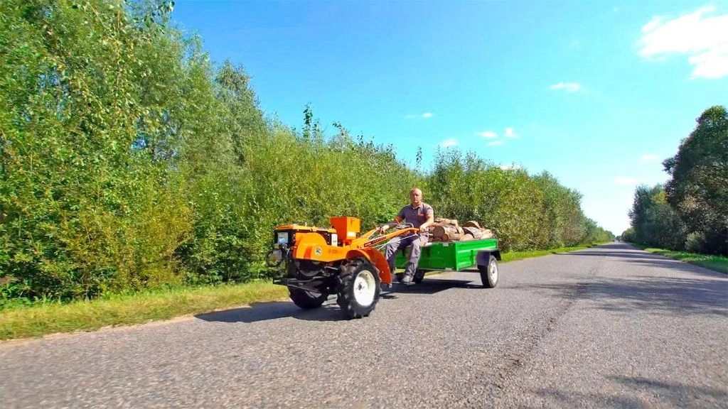 Мотоблок для сельскохозяйственных работ